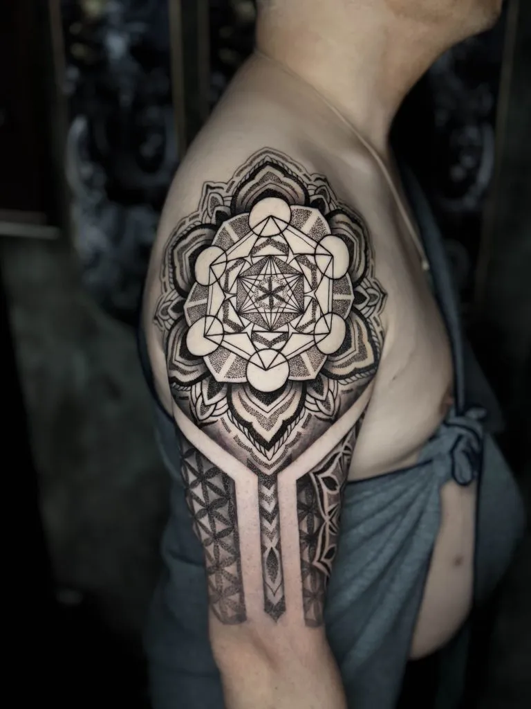 Geometric tattoo portfolio piece 5 at Studio One Tattoo Bangkok