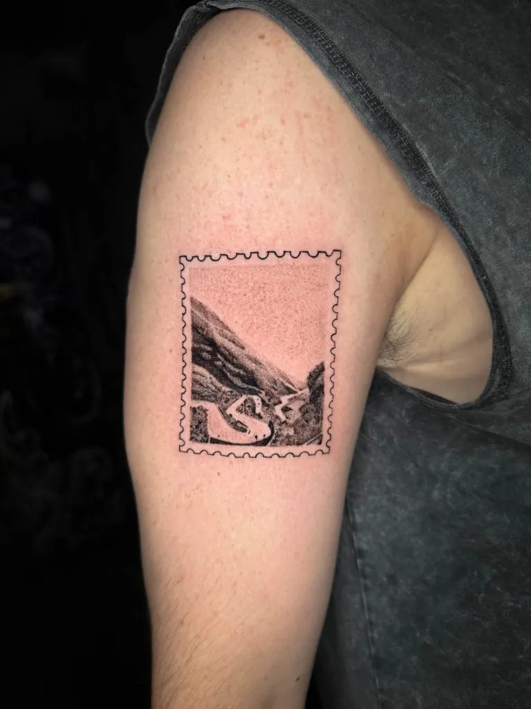 Minimal Fineline tattoo portfolio piece 11 at Studio One Tattoo Bangkok
