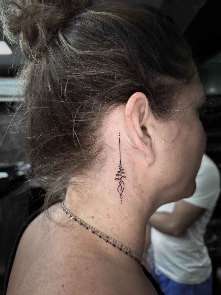 Minimal Fineline tattoo portfolio piece 118 at Studio One Tattoo Bangkok