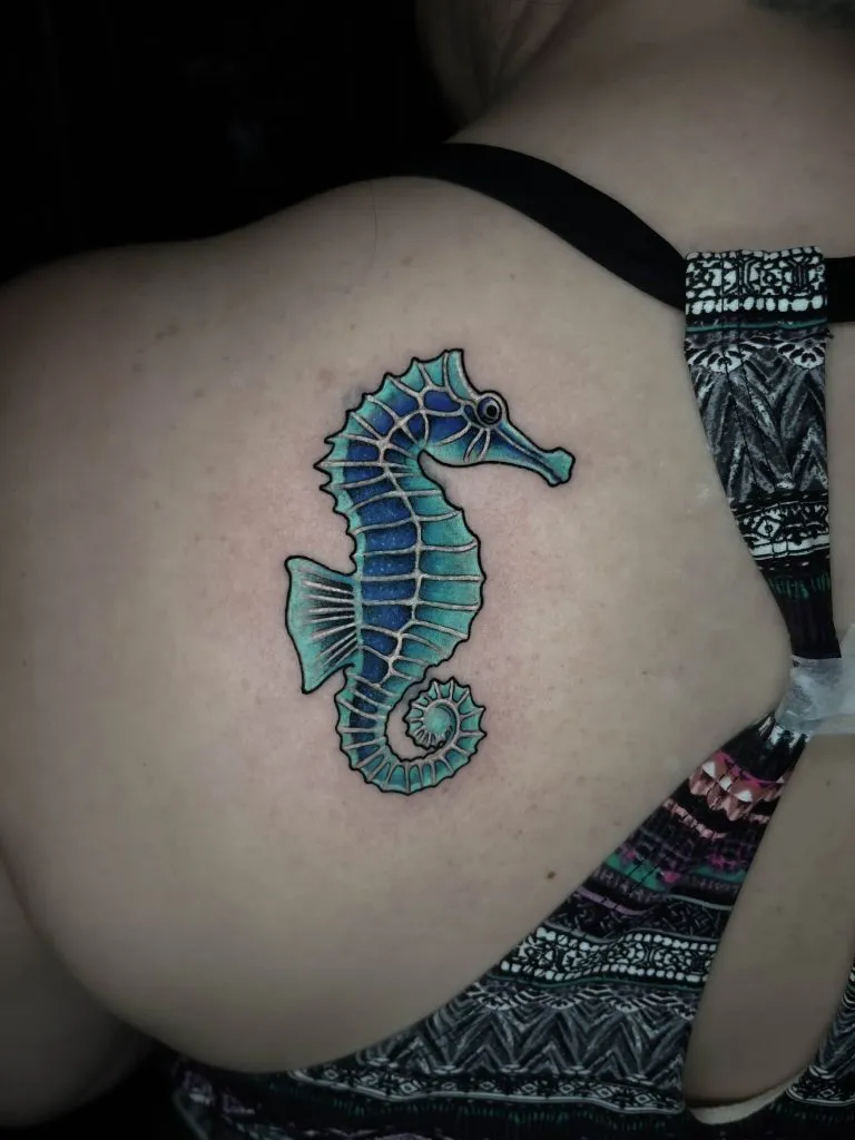 Minimal Fineline tattoo portfolio piece 129 at Studio One Tattoo Bangkok