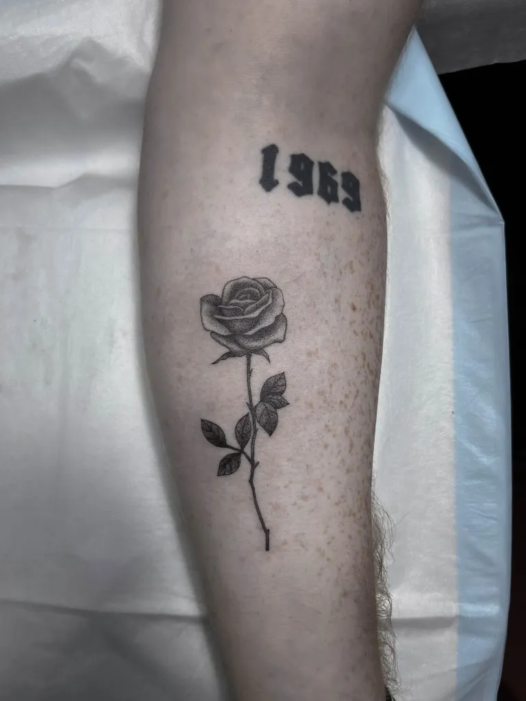 Minimal Fineline tattoo portfolio piece 134 at Studio One Tattoo Bangkok