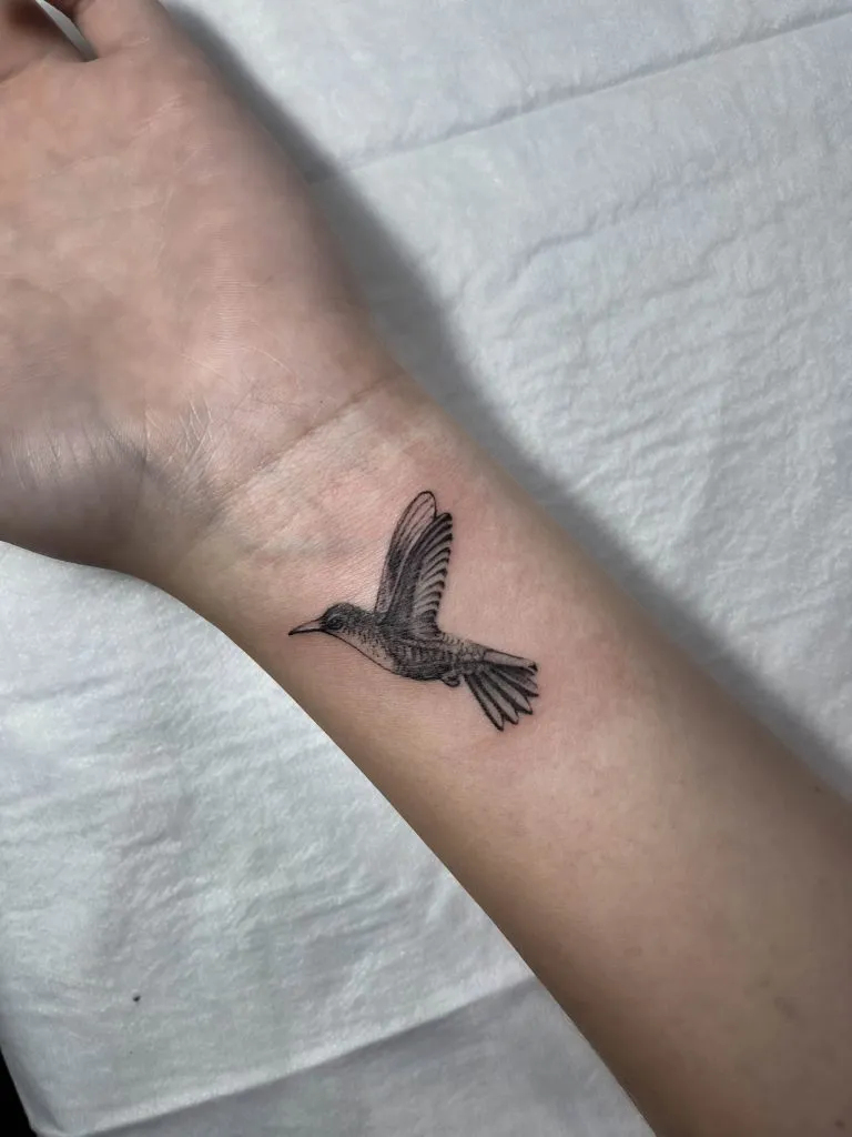Minimal Fineline tattoo portfolio piece 141 at Studio One Tattoo Bangkok