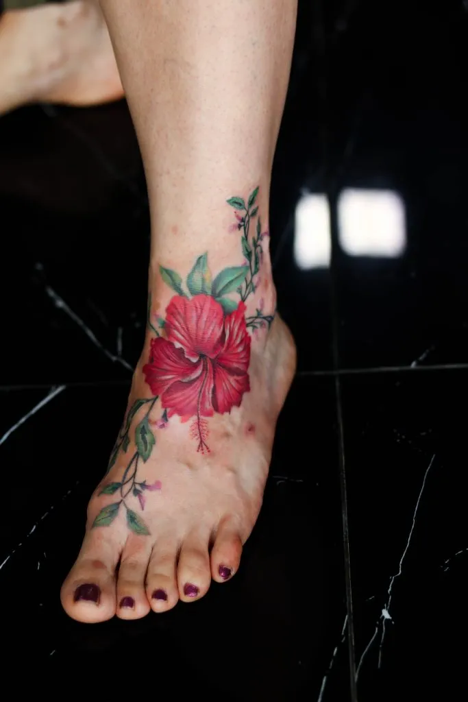 Minimal Fineline tattoo portfolio piece 145 at Studio One Tattoo Bangkok