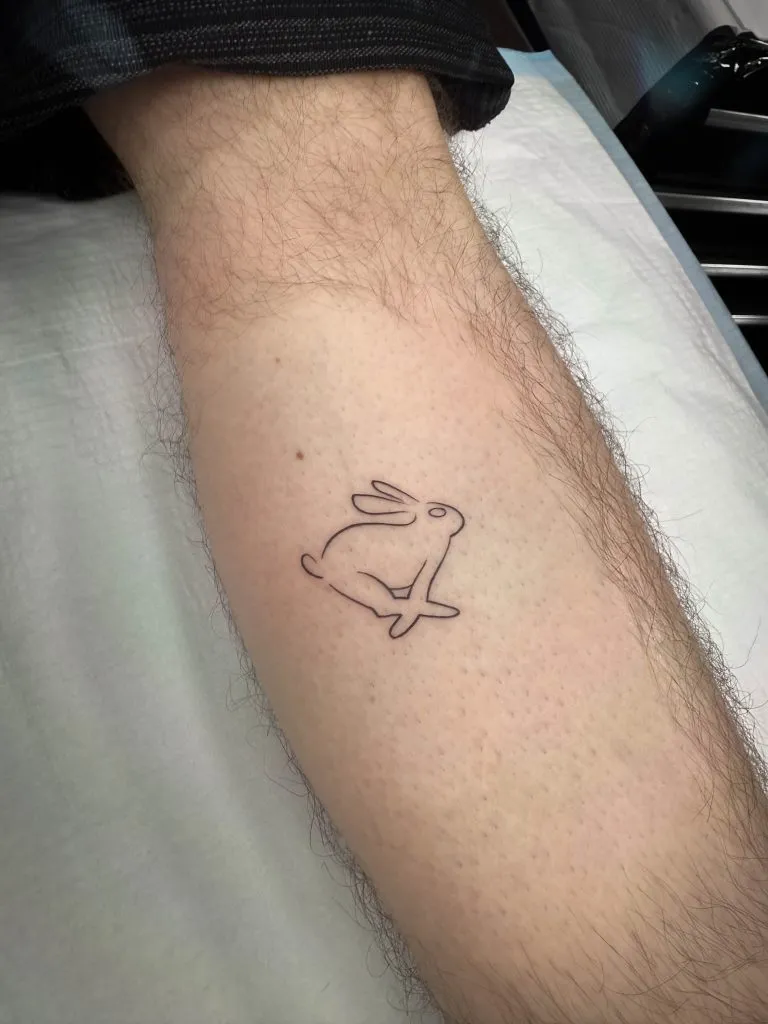 Minimal Fineline tattoo portfolio piece 150 at Studio One Tattoo Bangkok