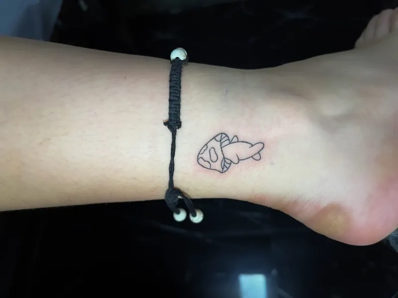 Minimal Fineline tattoo portfolio piece 162 at Studio One Tattoo Bangkok