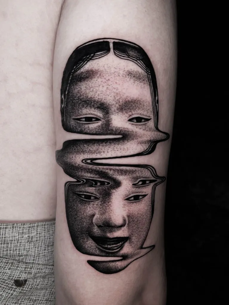 Minimal Fineline tattoo portfolio piece 173 at Studio One Tattoo Bangkok