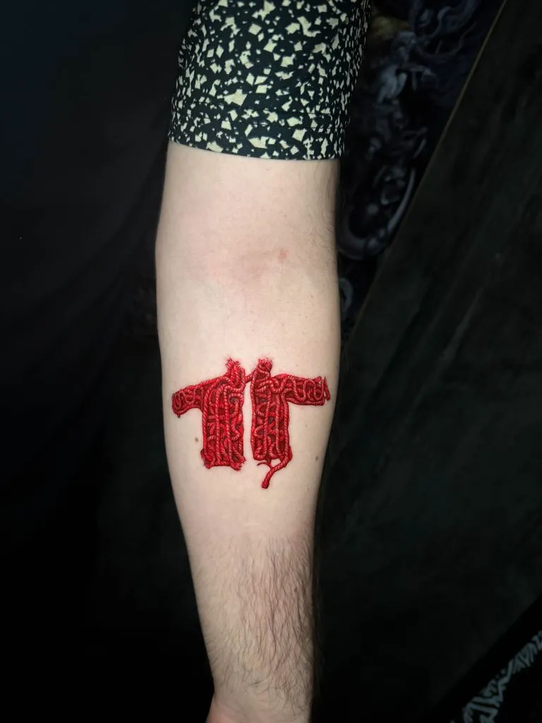 Minimal Fineline tattoo portfolio piece 181 at Studio One Tattoo Bangkok