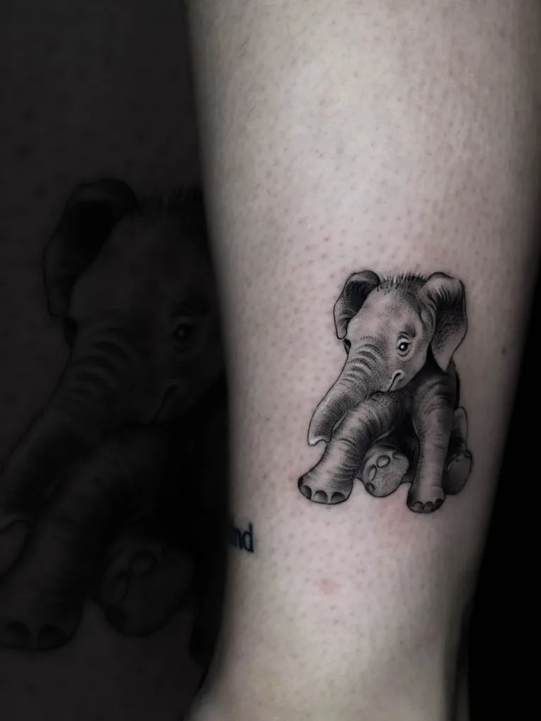 Minimal Fineline tattoo portfolio piece 23 at Studio One Tattoo Bangkok