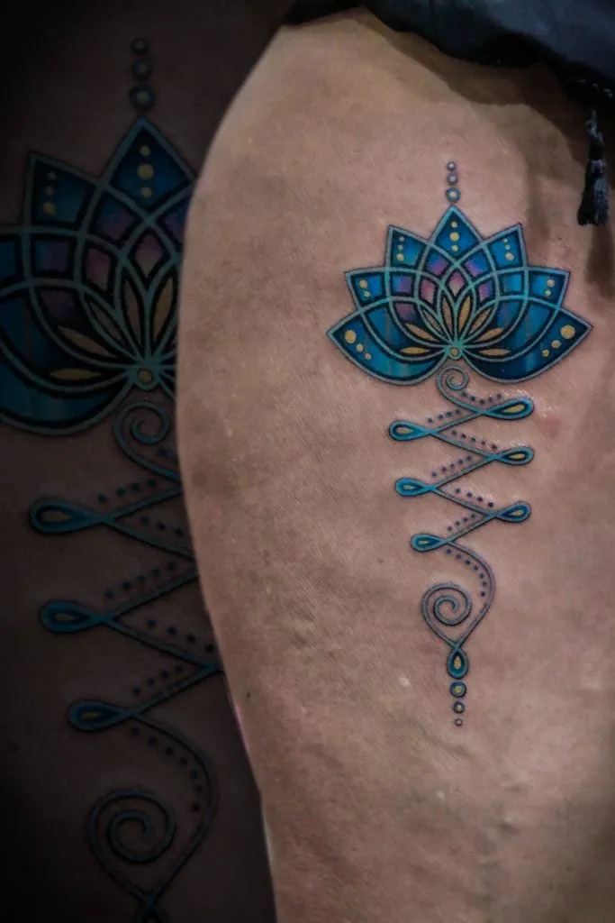 Minimal Fineline tattoo portfolio piece 38 at Studio One Tattoo Bangkok