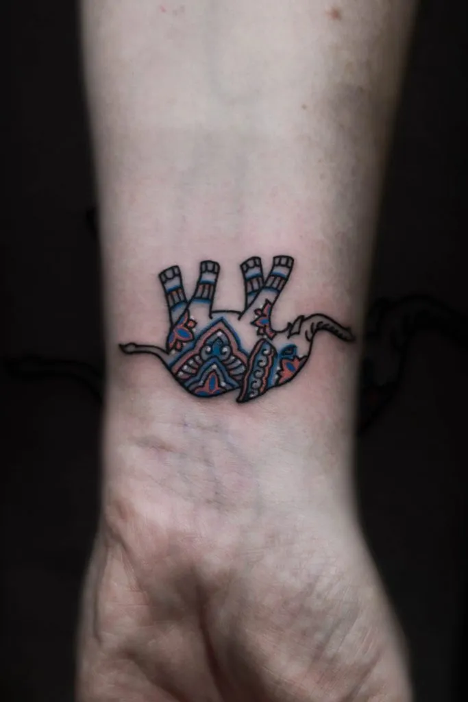 Minimal Fineline tattoo portfolio piece 39 at Studio One Tattoo Bangkok