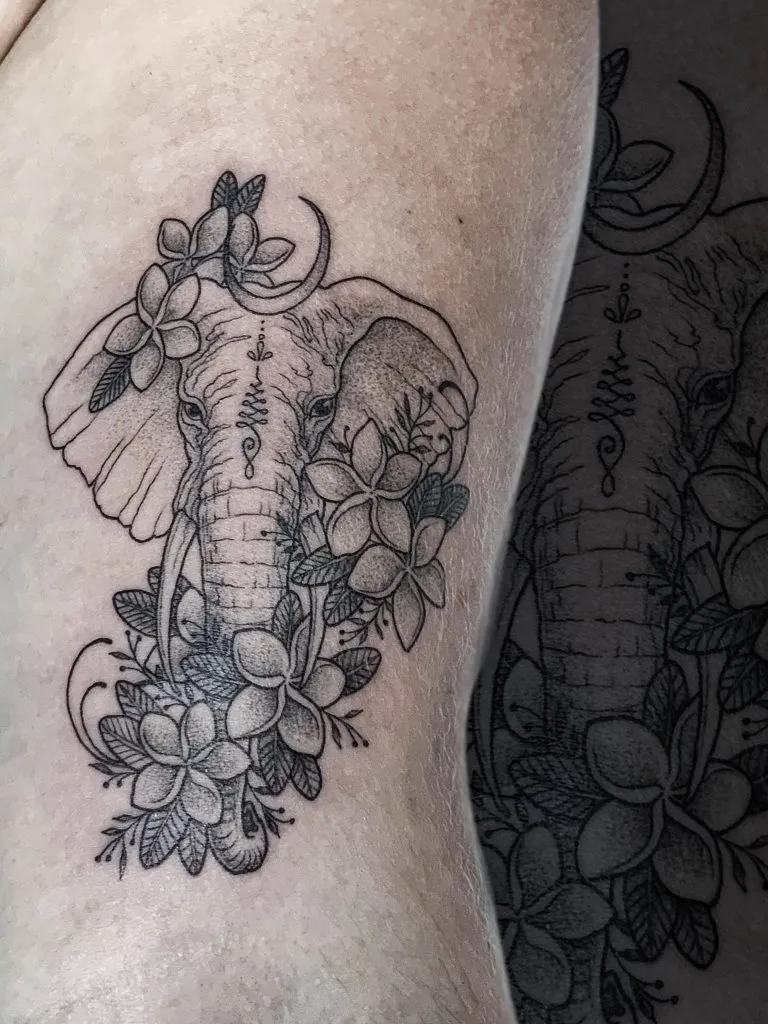 Minimal Fineline tattoo portfolio piece 51 at Studio One Tattoo Bangkok
