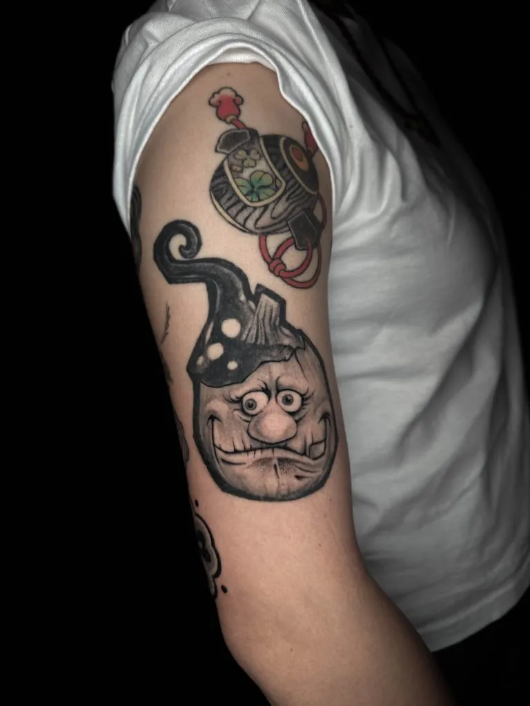 Minimal Fineline tattoo portfolio piece 66 at Studio One Tattoo Bangkok