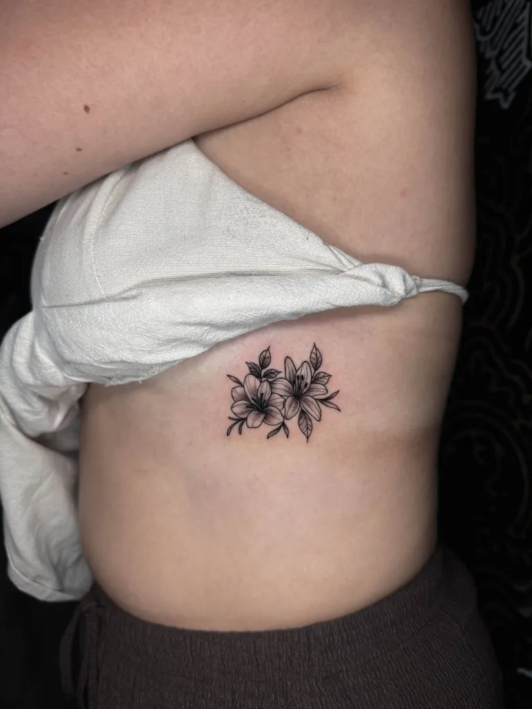 Minimal Fineline tattoo portfolio piece 75 at Studio One Tattoo Bangkok