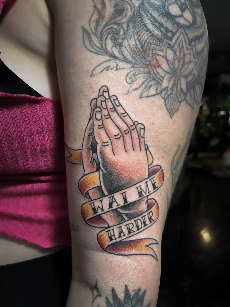 Minimal Fineline tattoo portfolio piece 86 at Studio One Tattoo Bangkok