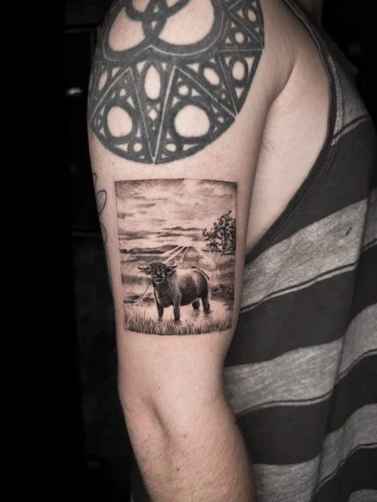 Minimal Fineline tattoo portfolio piece 87 at Studio One Tattoo Bangkok